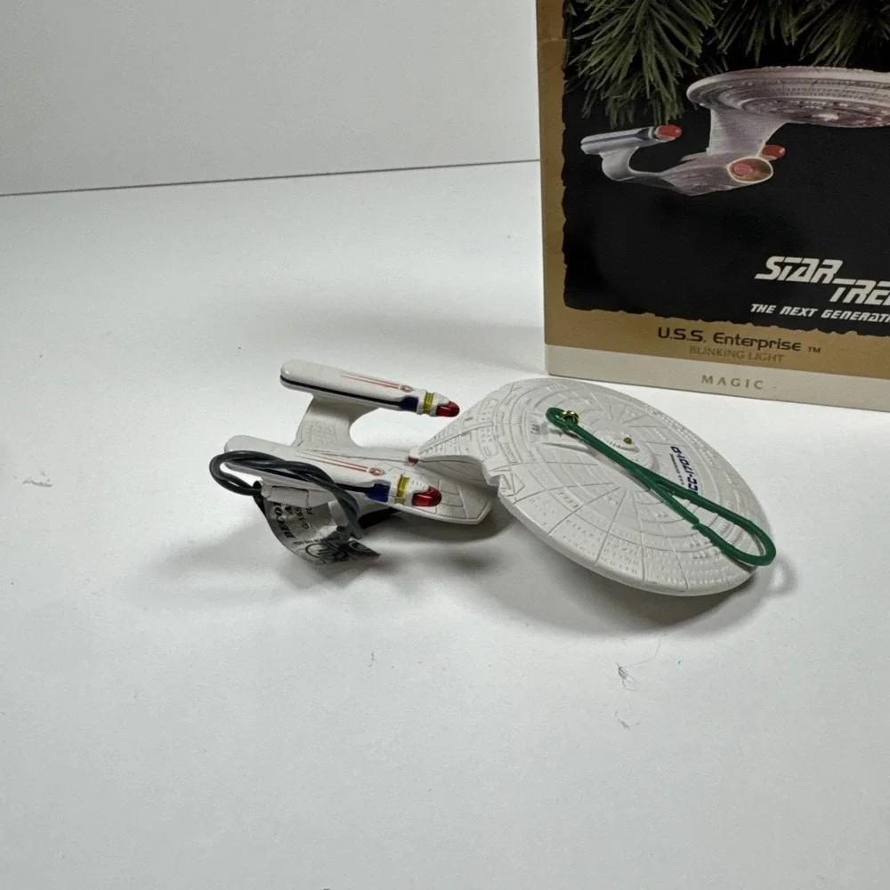 Hallmark 1993 Star Trek The Next Generation USS Enterprise Vintage Ornament